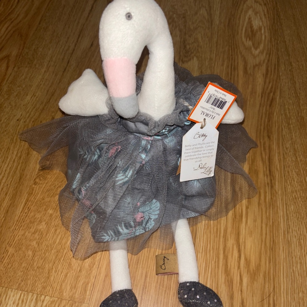 4 for $20 item Floral Debi Lilly flamingo Betty NWT